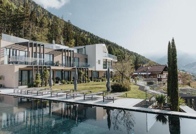 تختخواب و صبحانه La Vista Nature Living
