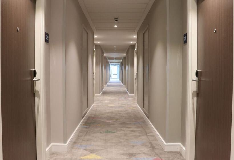 فندق Hampton By Hilton Hamilton Park