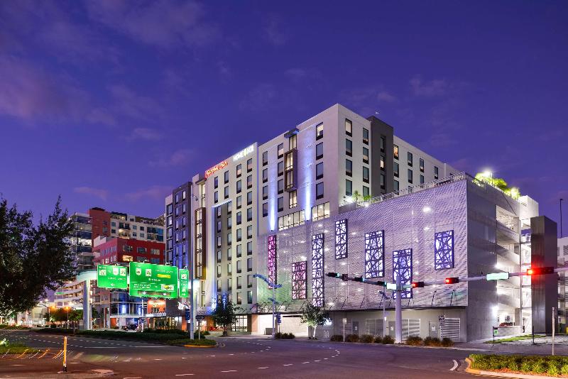 בית מלון כפרי Home2 Suites By Hilton Tampa Downtown Channel District