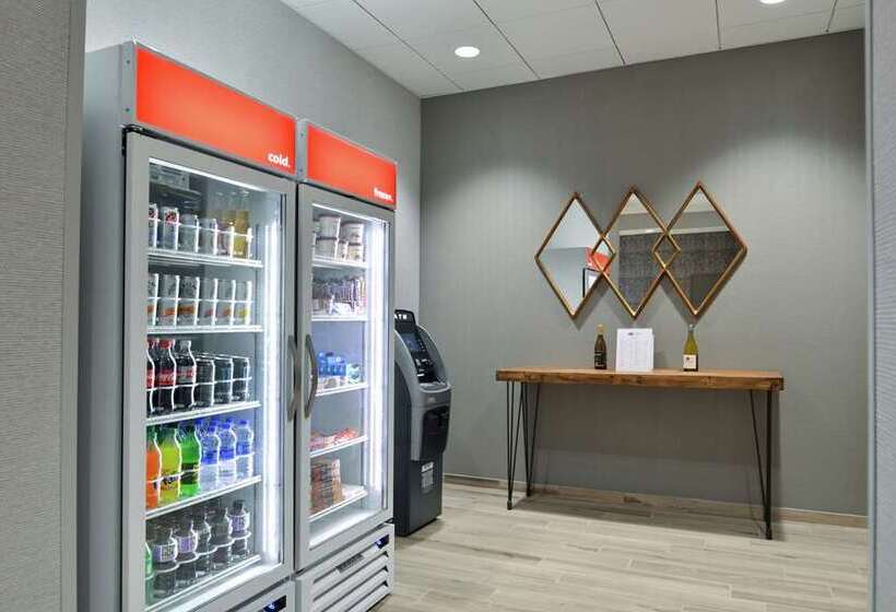 בית מלון כפרי Home2 Suites By Hilton Tampa Downtown Channel District