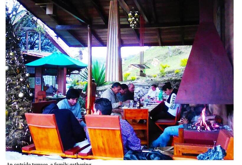 تختخواب و صبحانه Finca Petrona