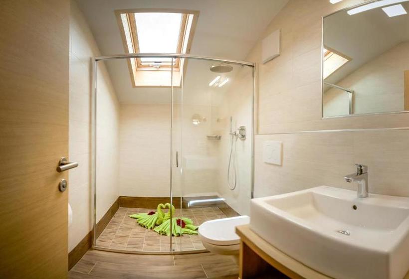 Bed and Breakfast Garni Hotel Farmerhof