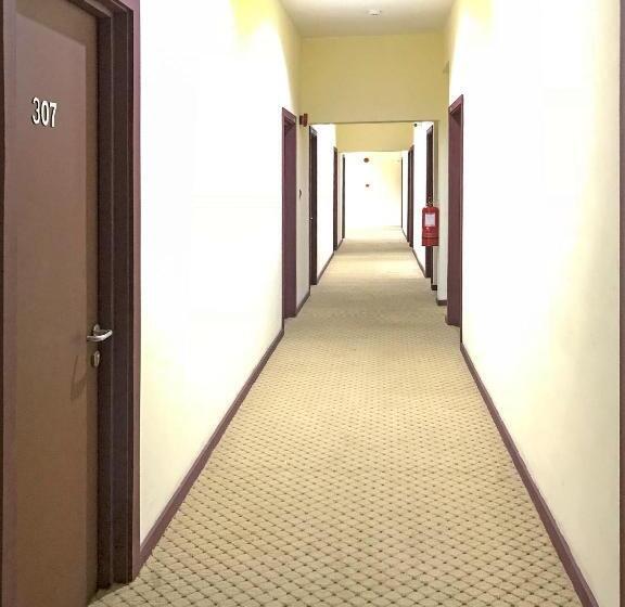 مُتل Pertama Lodge