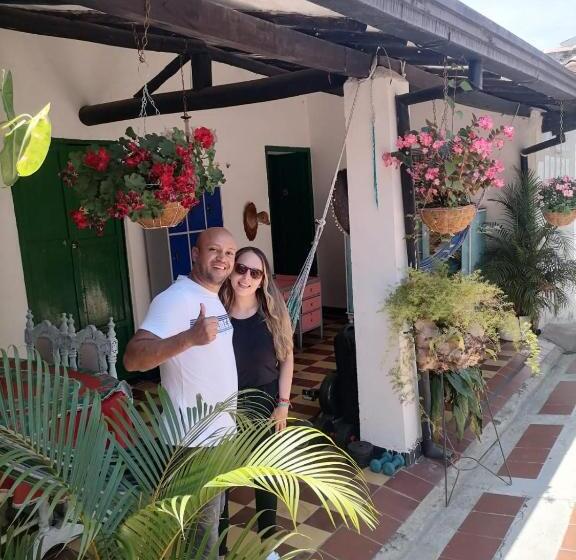 پانسیون Green Door San Gil