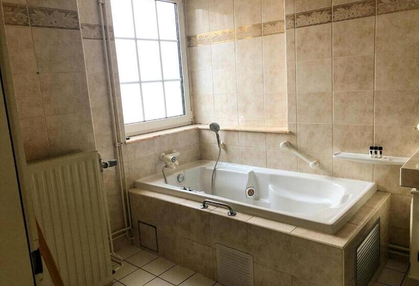 فندق Hostellerie De La Chapelle