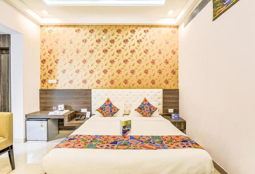 ホテル Fab Heaven Grand