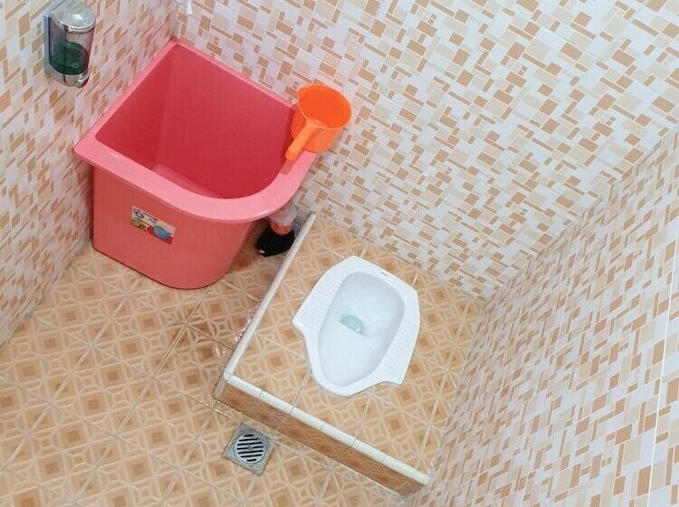 پانسیون Hong Jaya Homestay   Hostel