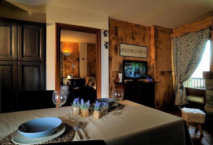 Aparthotel Foyer D Antan Suite Con Caminetto Hammam O Vasca Idromassaggio