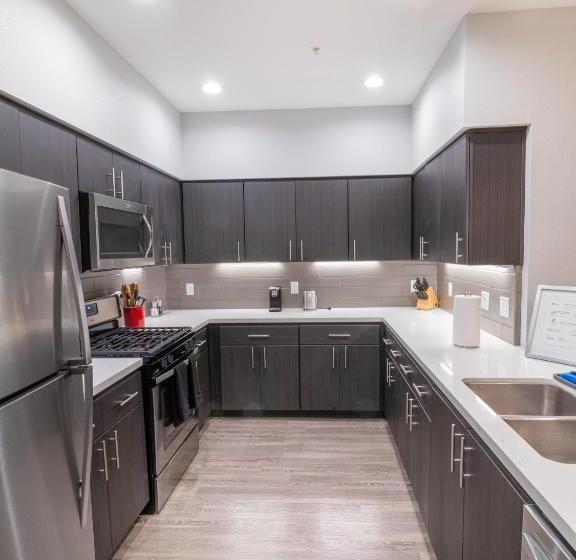 هتل Global Luxury Suites In Menlo Park