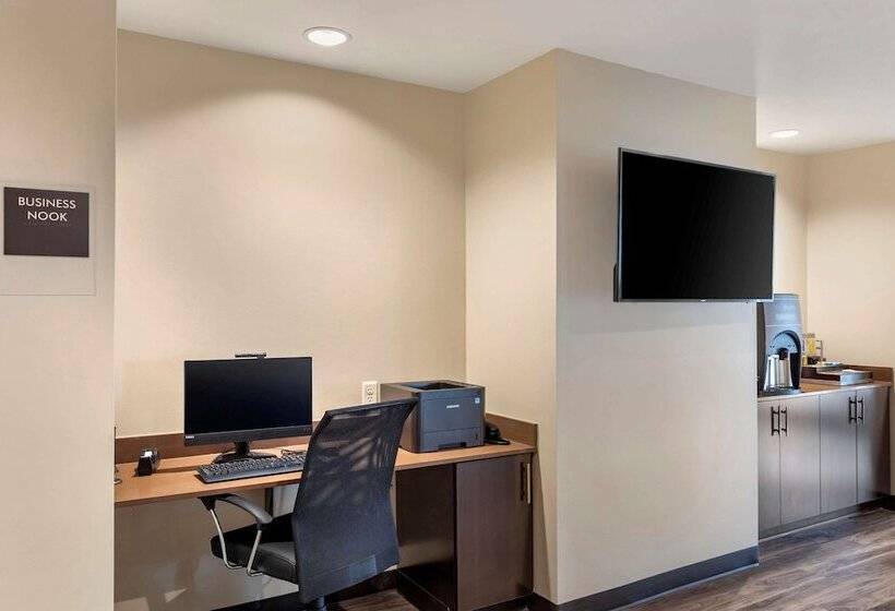 בית מלון כפרי Mainstay Suites Lancaster Dallas South