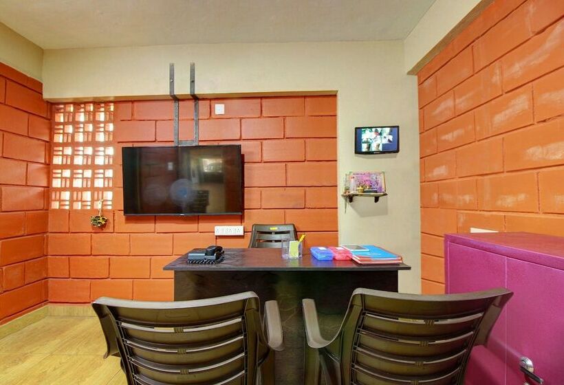 فندق Oyo 22276 Sujitha Service Apartments