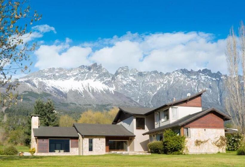 تختخواب و صبحانه La Aguada