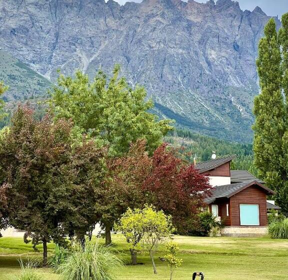 تختخواب و صبحانه La Aguada