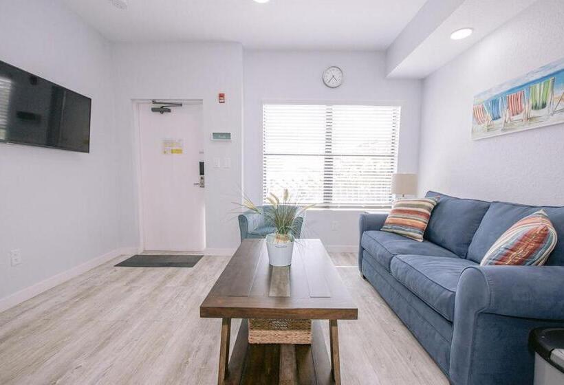 فندق Vistalmar Beach Resort