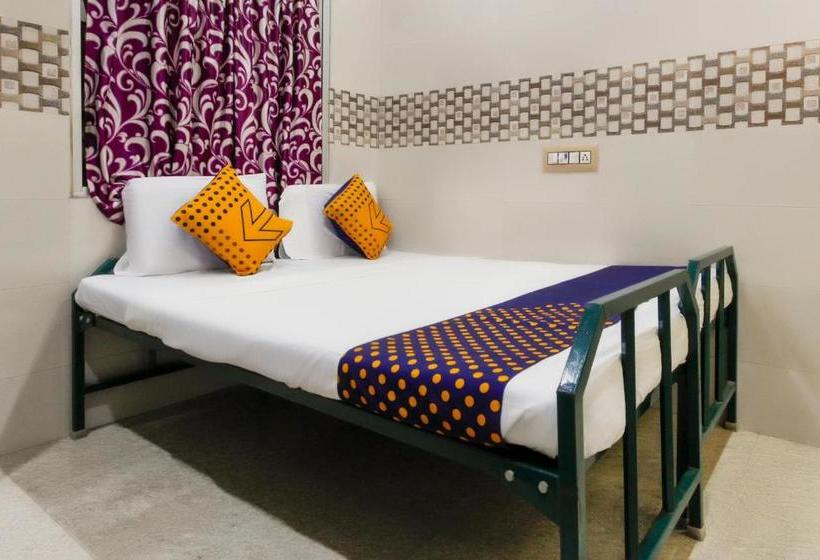 פנסיון Spot On 68869 Pkma Guest House