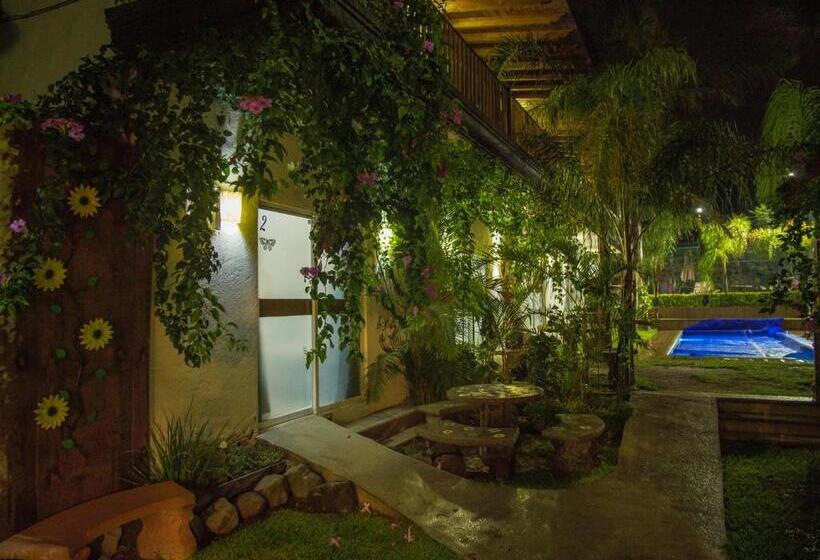 هتل Villas Mariposas