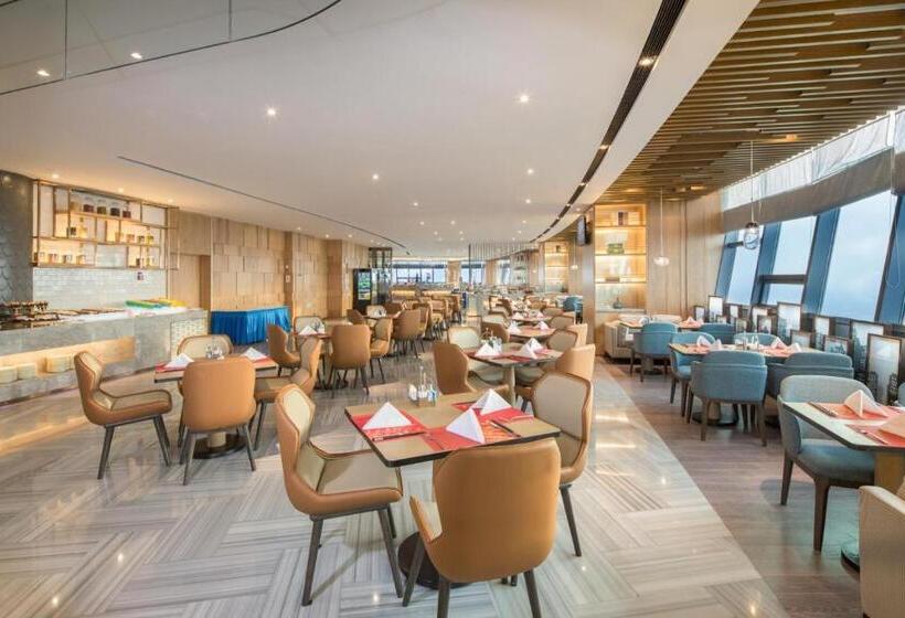 هتل Auto City Ruili