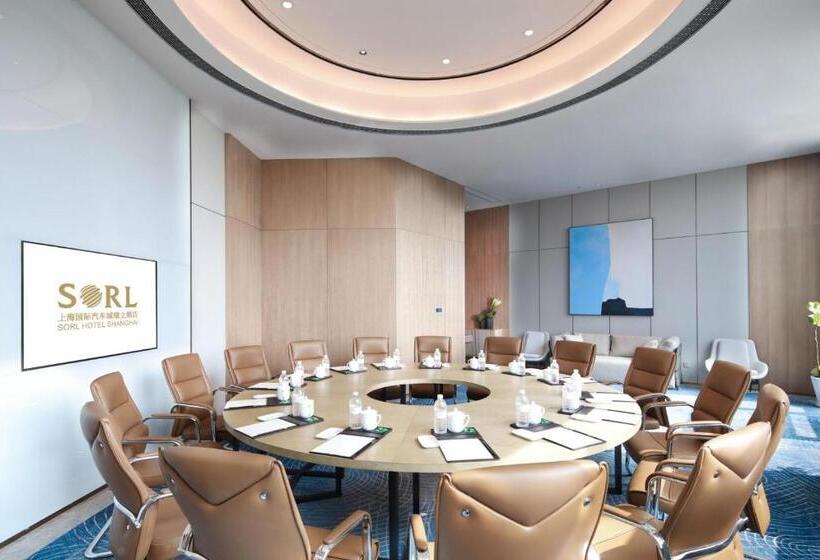 هتل Auto City Ruili