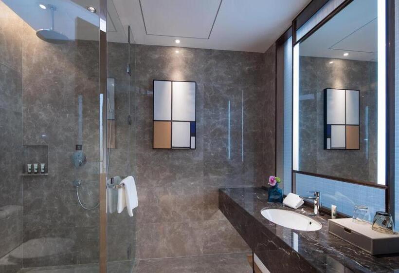 هتل Auto City Ruili