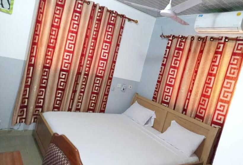 ペンション Panaasa Guest House
