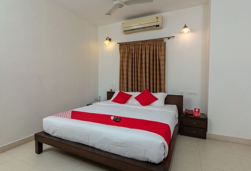 هتل Oyo 23202 Cute Orange Service Apartments