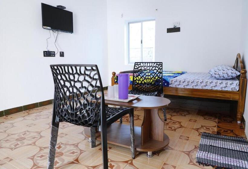 펜션 Sri Sai Holiday Inn