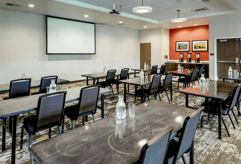 فندق Hilton Garden Inn Wenatchee