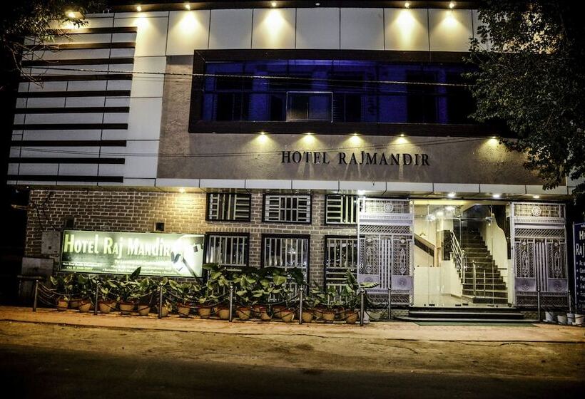 Oyo 23178 Hotel Raj Mandir