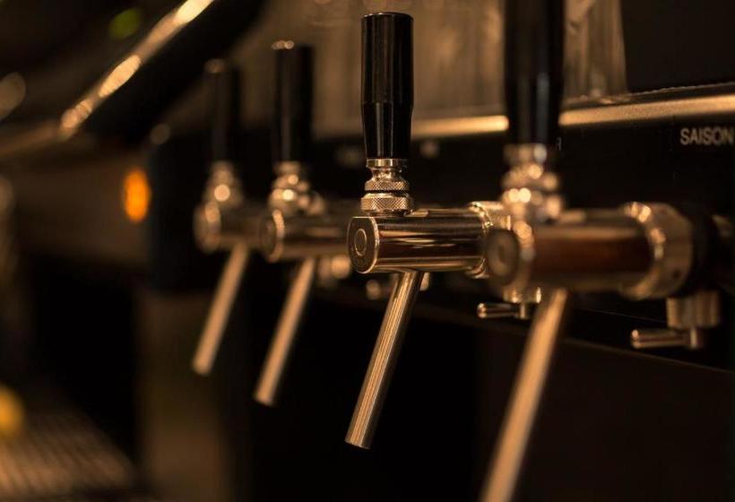 בית מלון כפרי Alter Wirt Putzbrunn