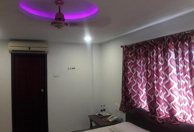 ホテル Ramco Residency A/c