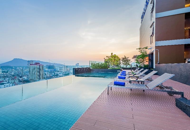 هتل Somerset Harbourview Sri Racha