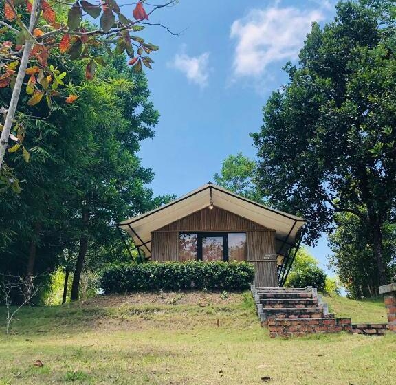 بنسيون Dbambookamp Desa Wisata Ekang