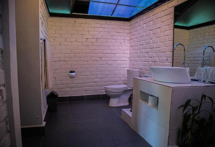 بنسيون Dbambookamp Desa Wisata Ekang