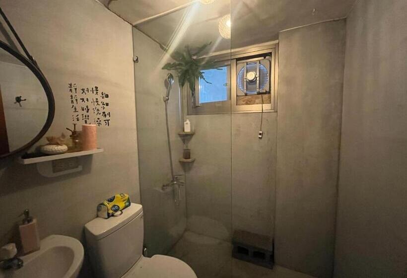 白紙寓所blank Slate B&b 鄰近夜市四人包棟