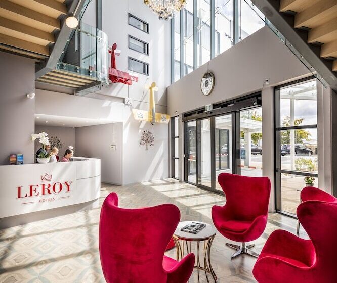 هتل Marsden Suites Albany