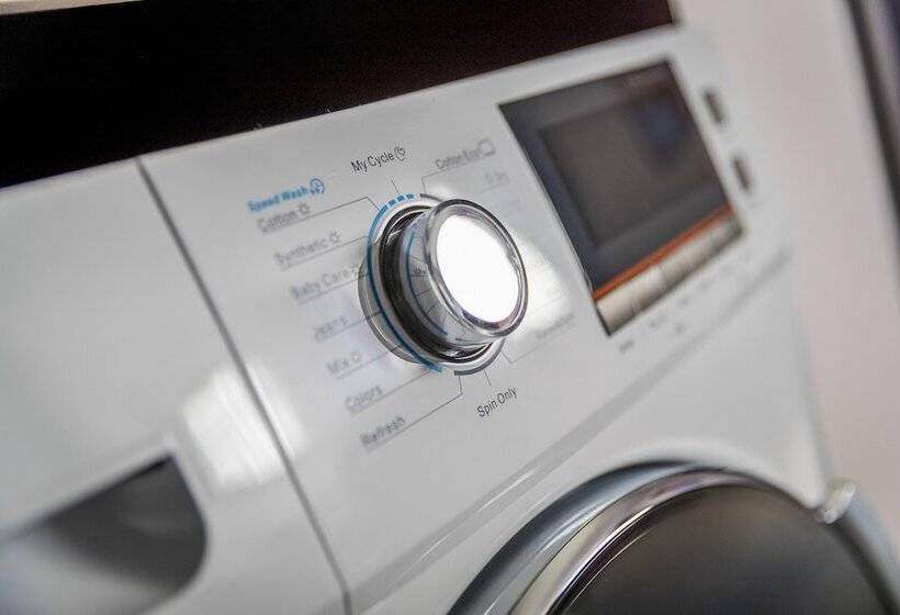 هتل Marsden Suites Albany