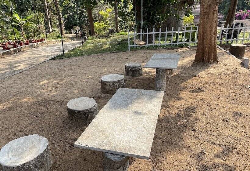 リゾートホテル Ayuryogashram Heritage