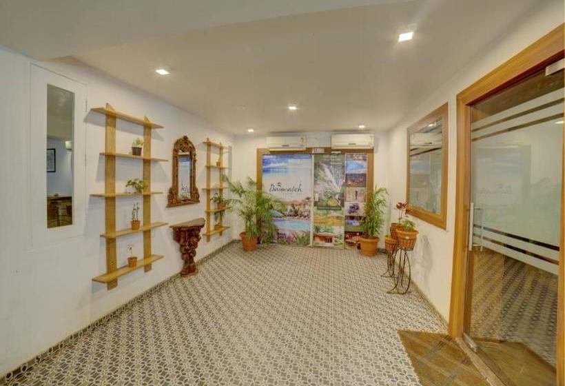 هتل Baywatch Express