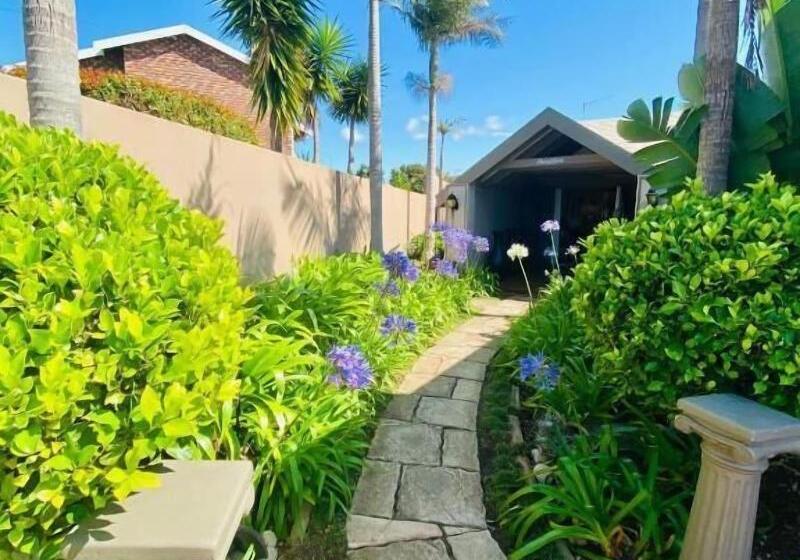 Dolphin Circle Bed And Breakfast