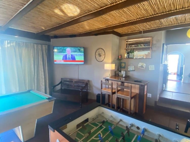 Dolphin Circle Bed And Breakfast