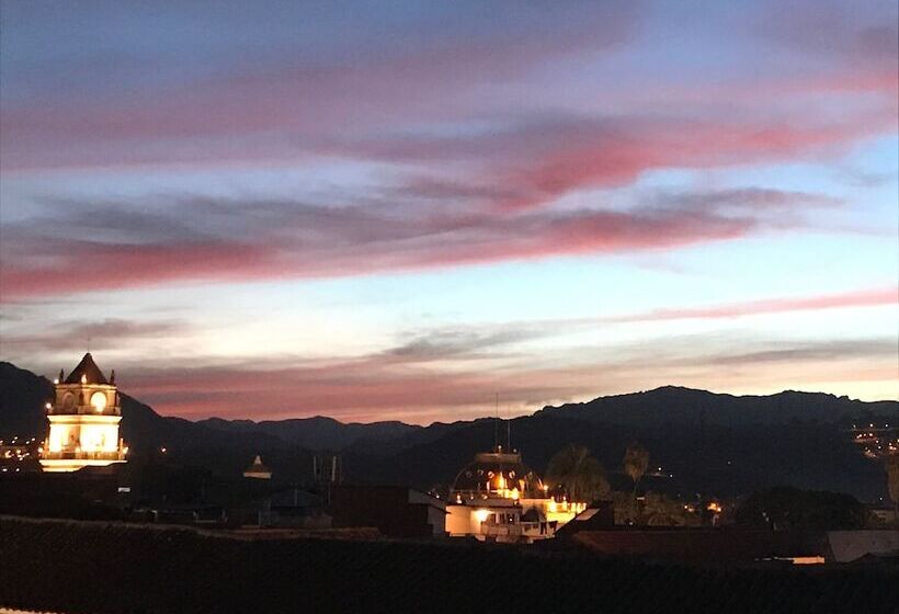 هاستل Cittadella Hostal