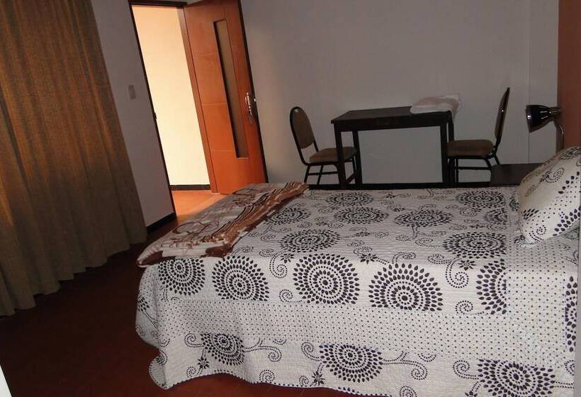 هاستل Cittadella Hostal