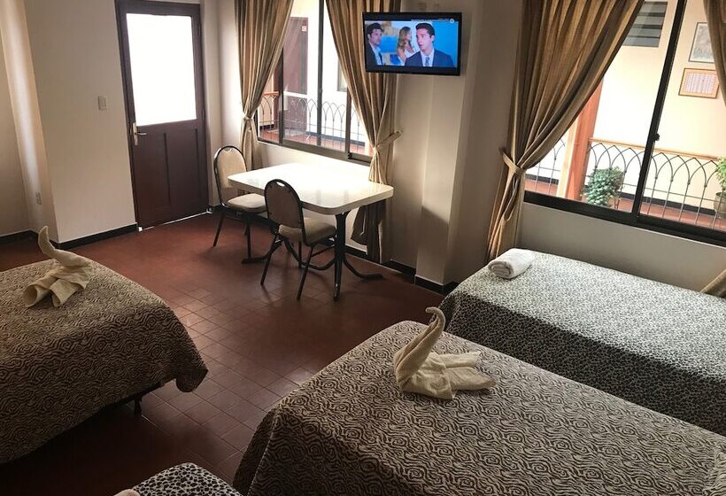 هاستل Cittadella Hostal