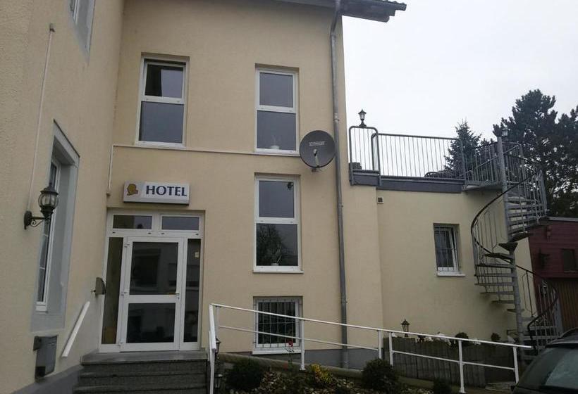 ベッドアンドブレックファースト Saar