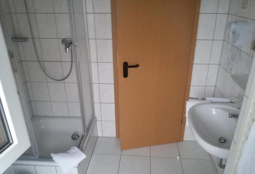 ベッドアンドブレックファースト Saar