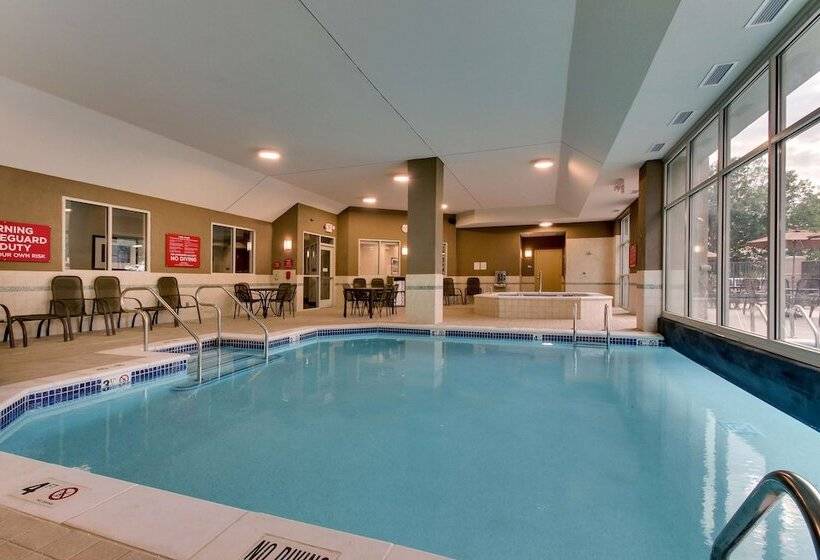 בית מלון כפרי Drury Inn & Suites Knoxville West