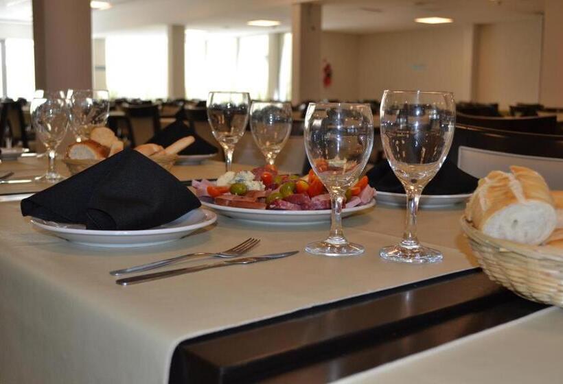 هتل Oscar Lescano   All Inclusive