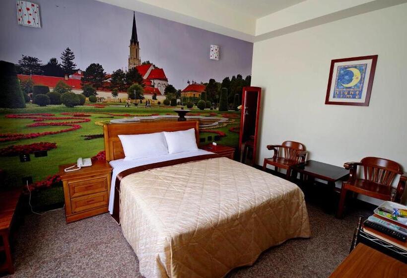 هتل Hongfu Elegant Business