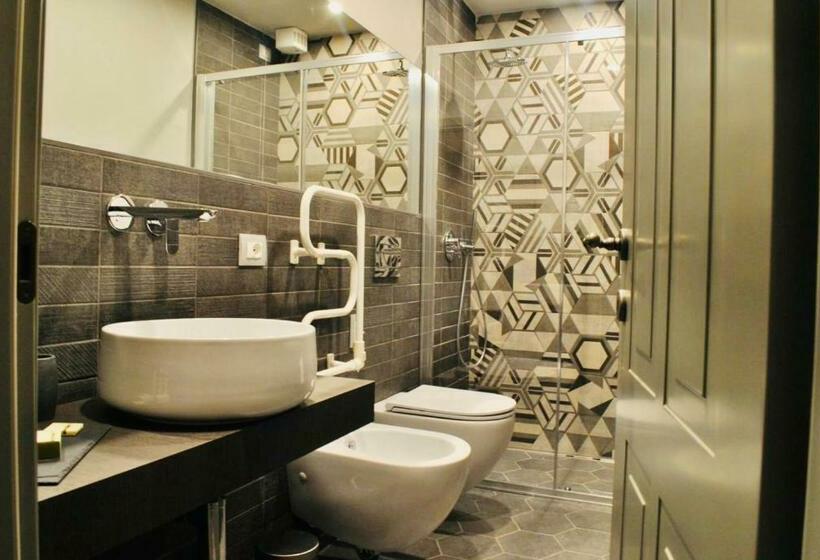 تختخواب و صبحانه Locanda San Tomaso Affittacamere