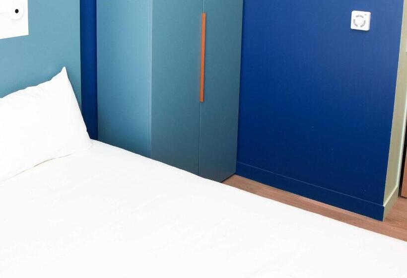 هتل Ibis Budget Langres